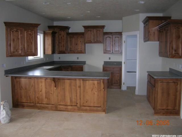 1092 Crestwood Cir, Tremonton, UT 84337 — photo 2