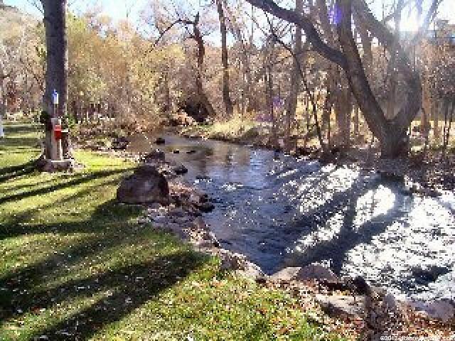 391 Cedar Tree Dr, Veyo, UT 84782 — photo 2