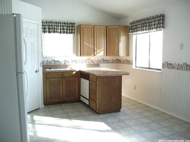 910 E 750 S, Layton, UT 84041 — photo 3
