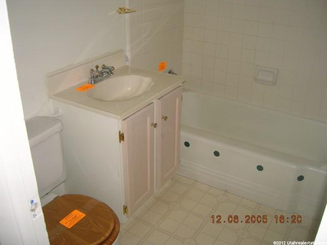 979 N Liberty Ave, Ogden, UT 84404 — photo 4