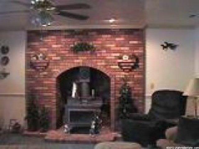 1095 W 450 S, Layton, UT 84041 — photo 5