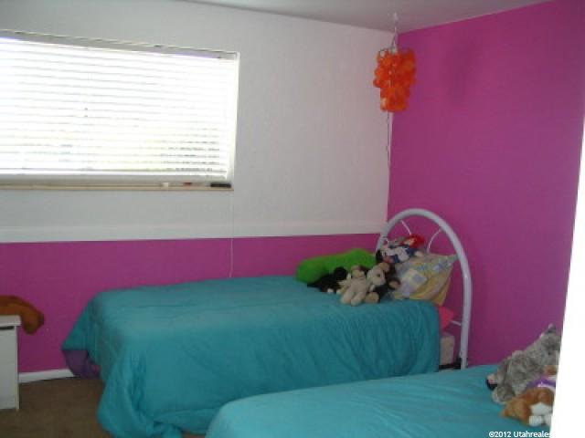 586 W 2250 N, Clinton, UT 84015 — photo 4