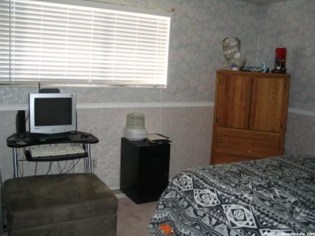 586 W 2250 N, Clinton, UT 84015 — photo 7