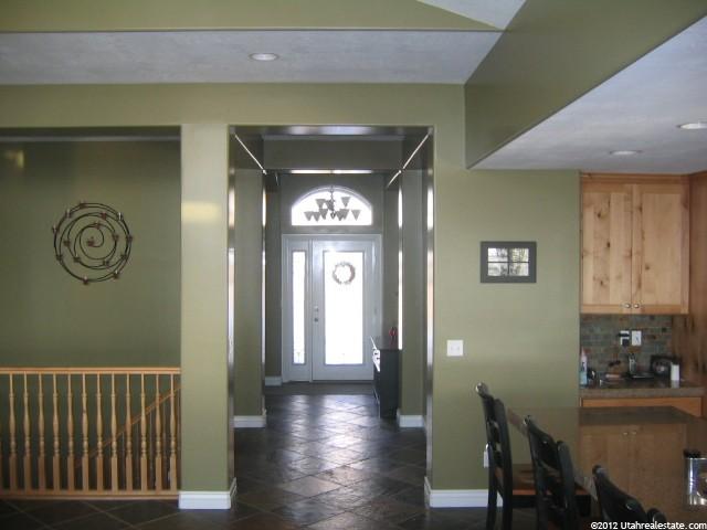 266 E Eagle Ridge Dr, North Salt Lake, UT 84054 — photo 2