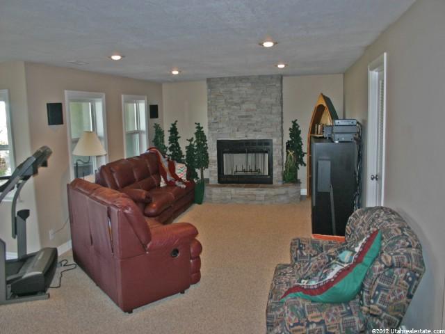 290 N Red Slide Dr, Wellsville, UT 84339 — photo 6