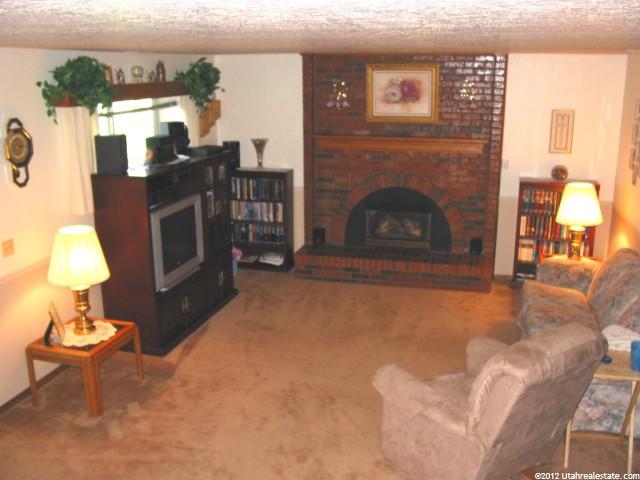 5557 S 300 W, Ogden, UT 84405 — photo 4