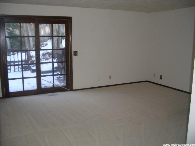 5710 Crestwood Dr, Ogden, UT 84405 — photo 4