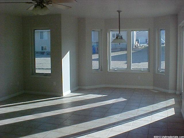 1046 W 2390 S, Perry, UT 84302 — photo 4