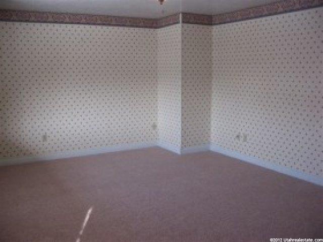 38 W 900 N, Bountiful, UT 84010 — photo 5