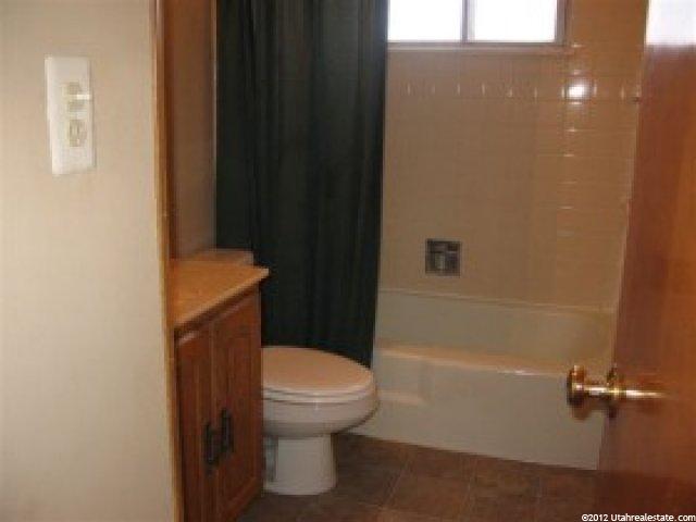 38 W 900 N, Bountiful, UT 84010 — photo 7