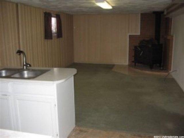 38 W 900 N, Bountiful, UT 84010 — photo 3
