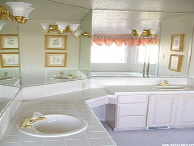 2079 E 25 S, Layton, UT 84040 — photo 5