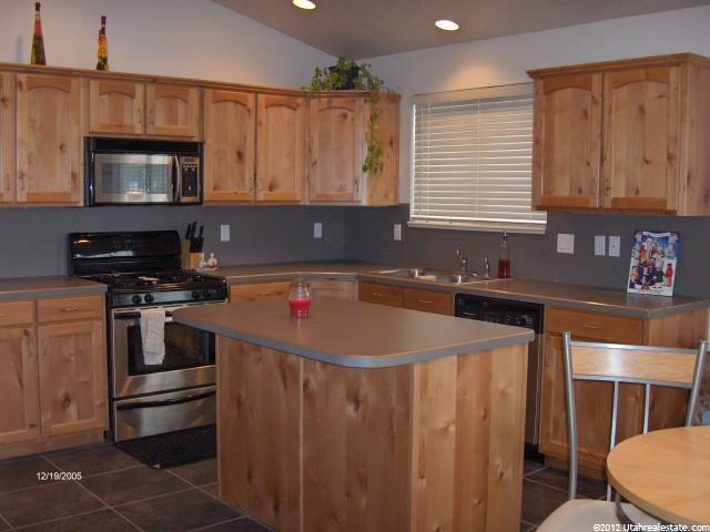 627 W 3550 S, Ogden, UT 84405 — photo 2