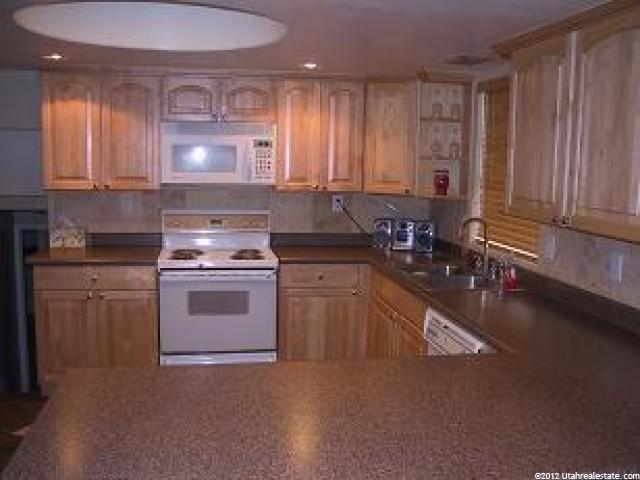 8623 S Ida Ln E, Sandy, UT 84093 — photo 4
