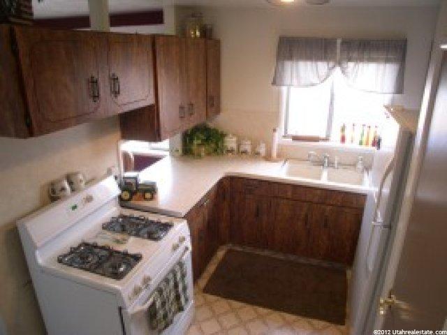 282 E 4350 S, Washington Terrace, UT 84405 — photo 4
