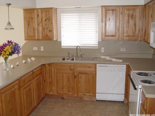 2777 E Cherry Ln, Layton, UT 84040 — photo 3