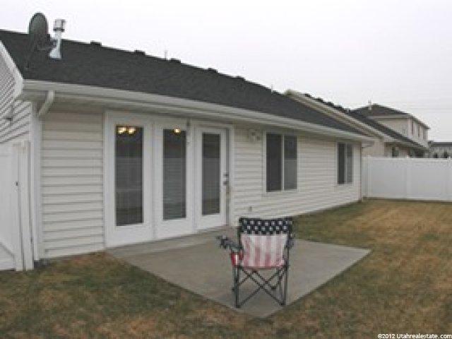 4613 Promenade Dr, Roy, UT 84067 — photo 2