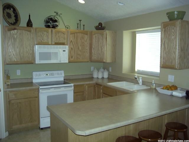 194 E 2325 S, Clearfield, UT 84015 — photo 3