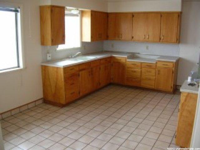 1418 S Main St, Grace, ID 83241 — photo 4