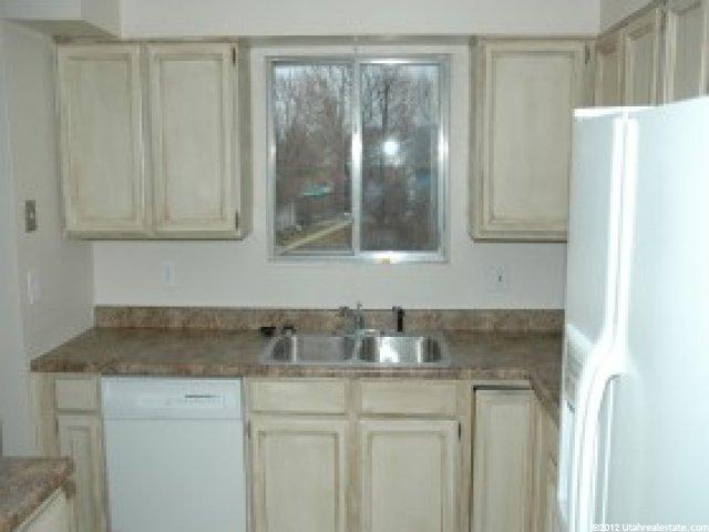 9277 S 1520 E, Sandy, UT 84093 — photo 3