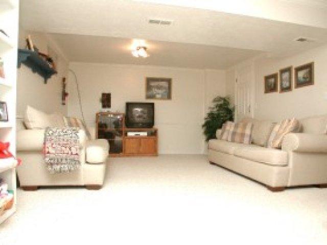 251 E 1400 N, Bountiful, UT 84010 — photo 8