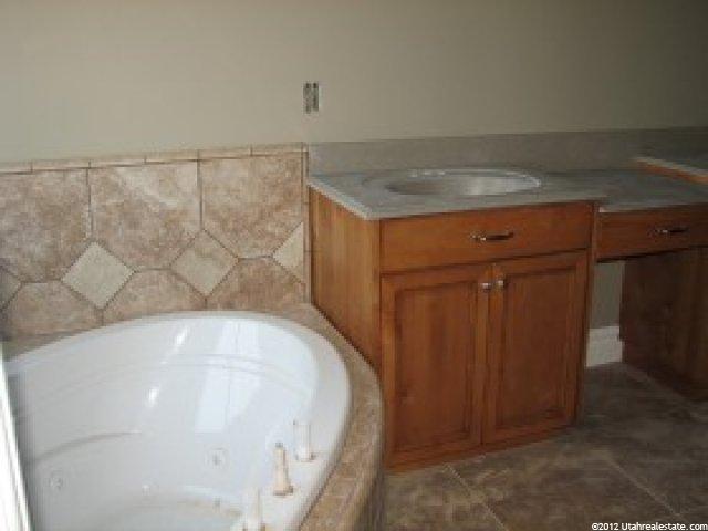 3139 N 1350 W, Pleasant View, UT 84414 — photo 9