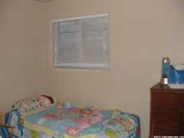 5527 S 2425 W, Roy, UT 84067 — photo 4