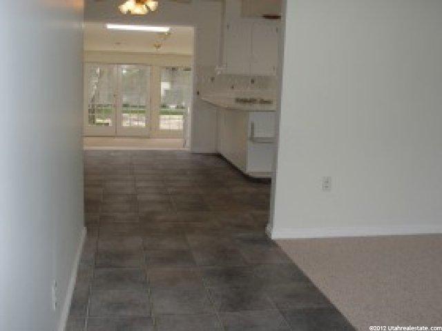 680 E Wyandotte Ave, Sandy, UT 84070 — photo 3
