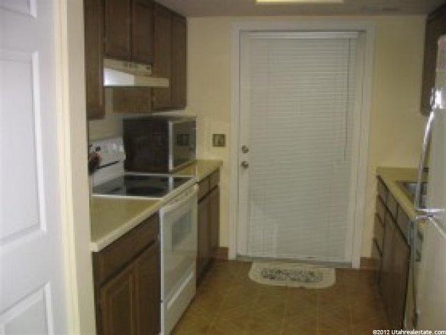 932 N Pinetree Cir, West Bountiful, UT 84087 — photo 4
