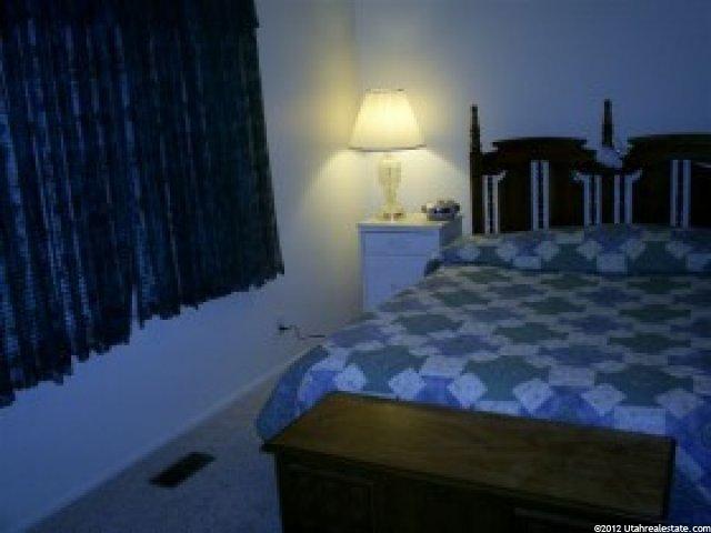 527 W 1130 N, Clinton, UT 84015 — photo 5