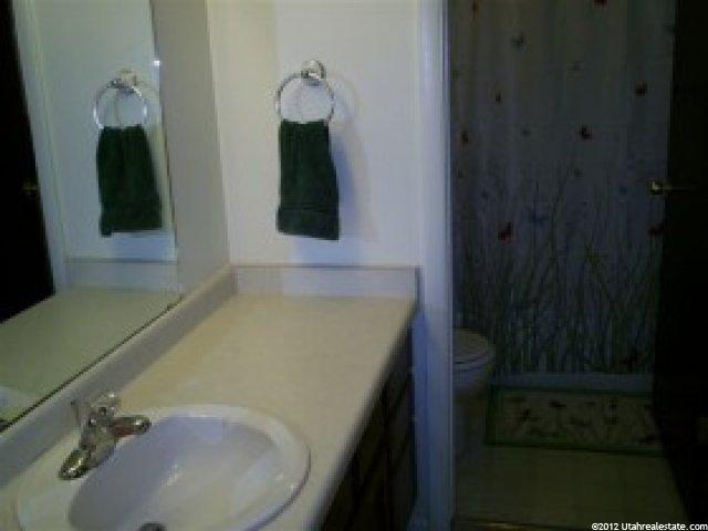 527 W 1130 N, Clinton, UT 84015 — photo 6