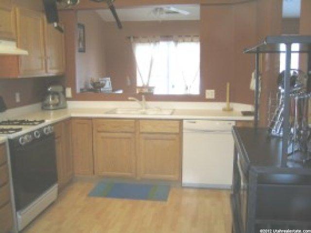 442 Larkin Ln, Kaysville, UT 84037 — photo 3