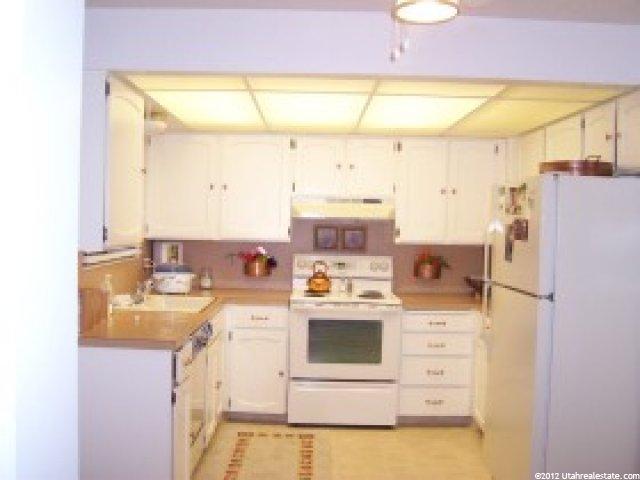 1066 Edgewood Dr, South Ogden, UT 84403 — photo 3