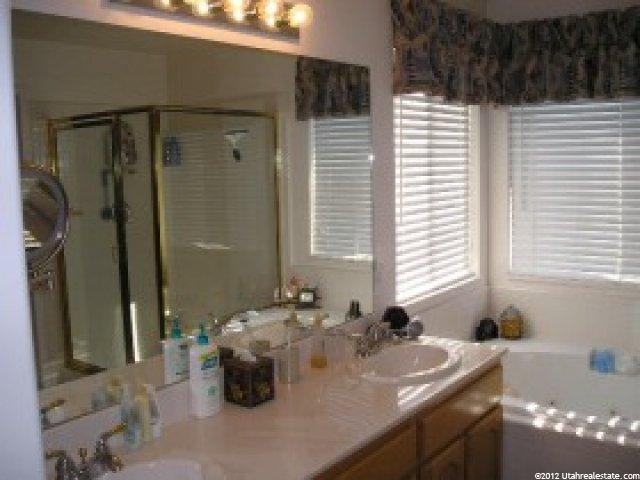 661 W 1875 N, Centerville, UT 84014 — photo 8