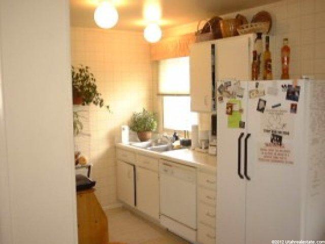 6789 S Enchanted Dr E, Midvale, UT 84047 — photo 3