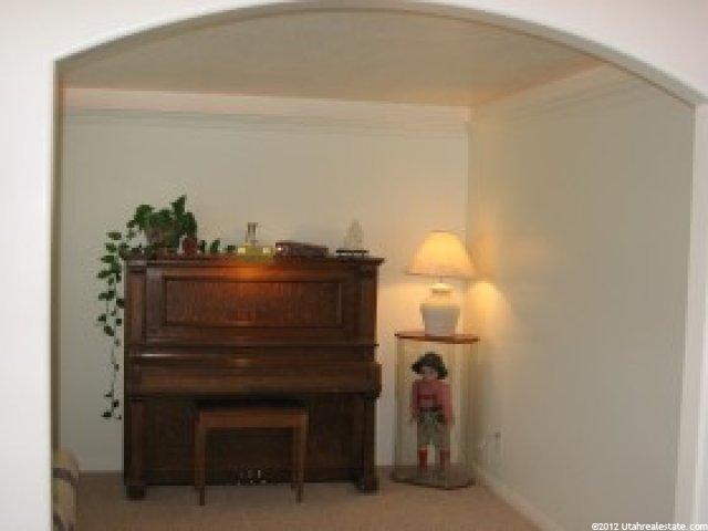 1295 Stone Creek Ln, Layton, UT 84041 — photo 5