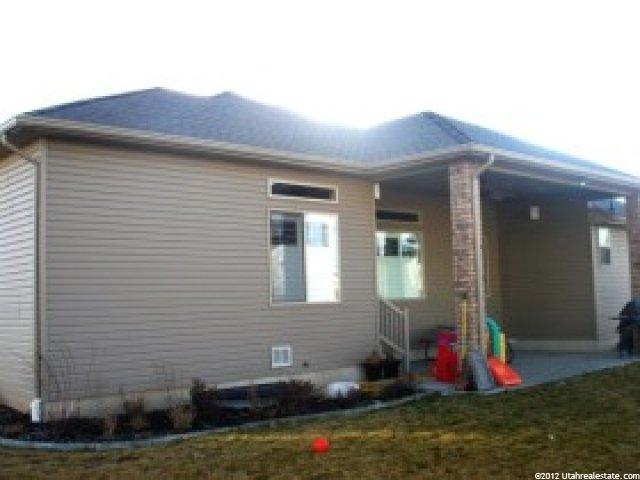 1134 W 1460 N, Clinton, UT 84015 — photo 2