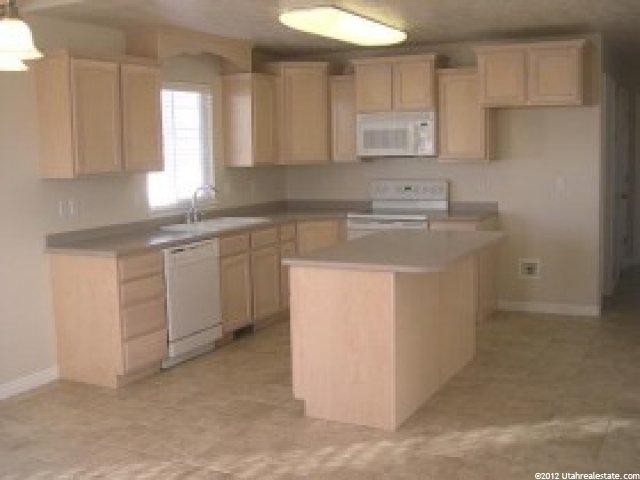 2554 W 2375 N, Clinton, UT 84015 — photo 8