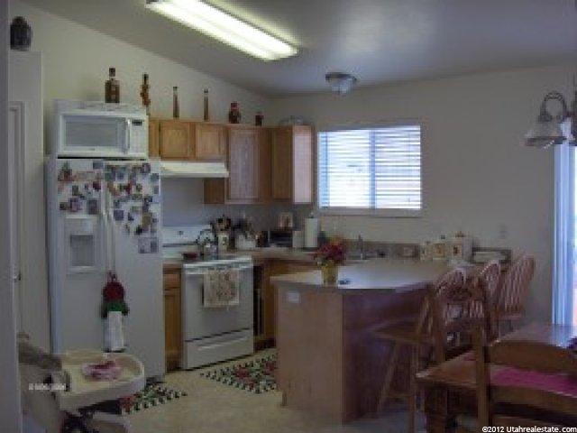 556 N Village Rd, Ogden, UT 84404 — photo 2