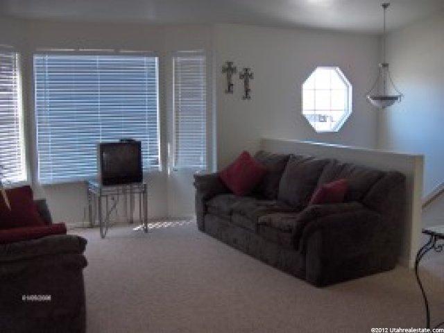 556 N Village Rd, Ogden, UT 84404 — photo 4