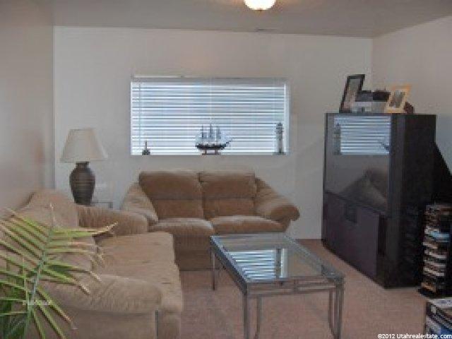 556 N Village Rd, Ogden, UT 84404 — photo 5