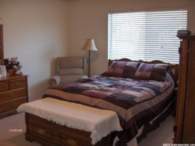 556 N Village Rd, Ogden, UT 84404 — photo 6