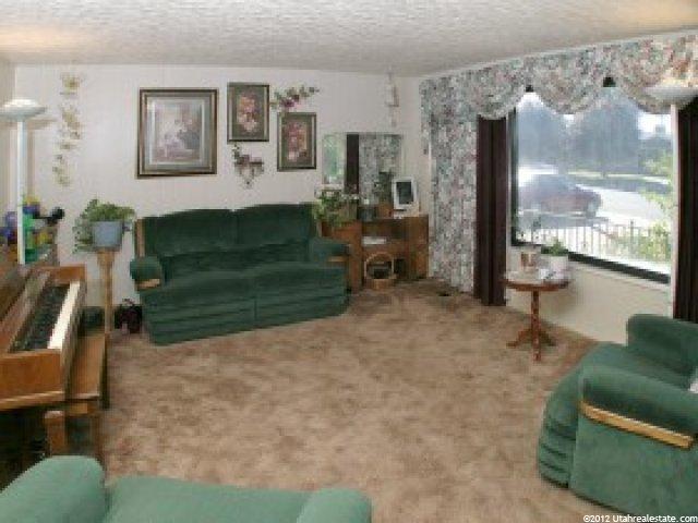 1056 N 450 W, Sunset, UT 84015 — photo 4