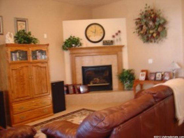 111 E 600 S, Kaysville, UT 84037 — photo 2