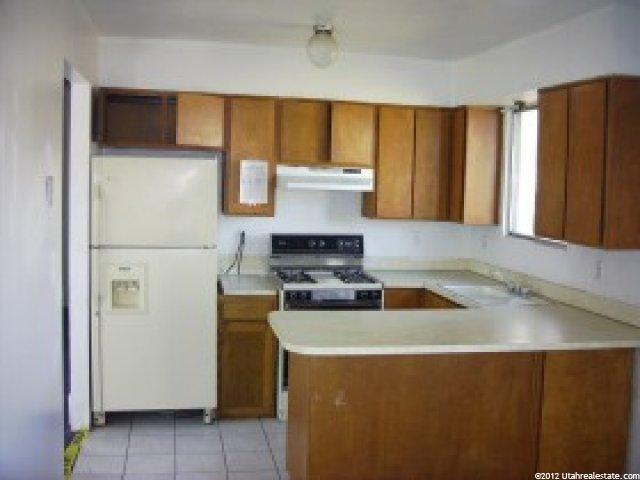 261 E 900 S, Layton, UT 84041 — photo 2