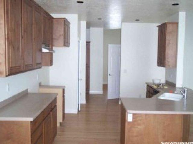 878 E Windsor Ln S, Bountiful, UT 84010 — photo 2