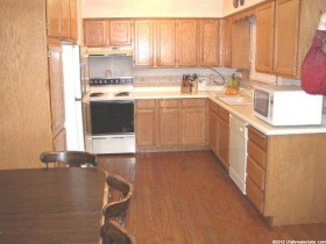 853 S 350 W, Bountiful, UT 84010 — photo 3