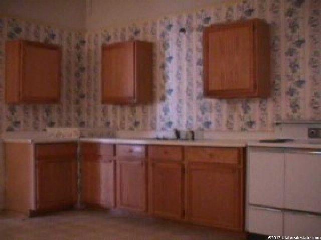 296 E 100 S, Nephi, UT 84648 — photo 4