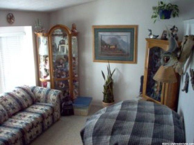 814 W 4100 S, Riverdale, UT 84405 — photo 2