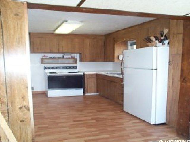427 W Cornell Dr, Midvale, UT 84047 — photo 8
